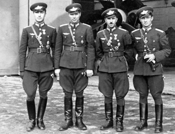 Първият сблъсък