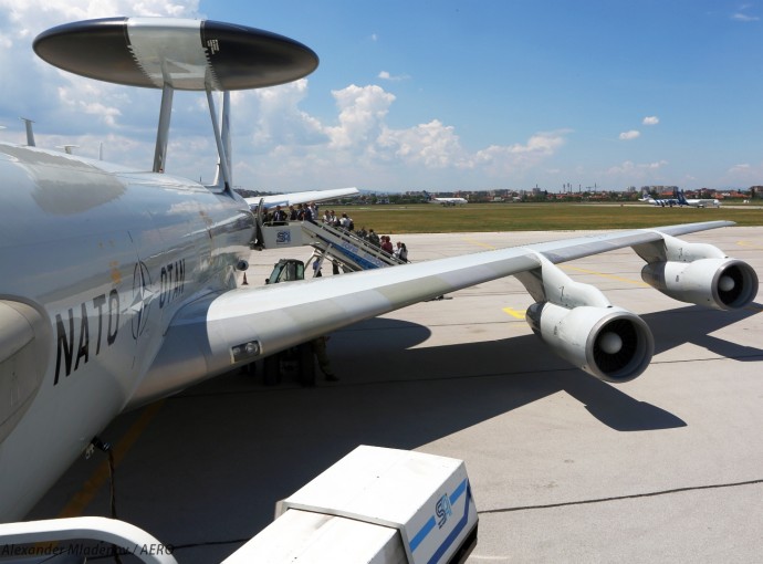 НАТО-вският E-3A AWACS достигна София