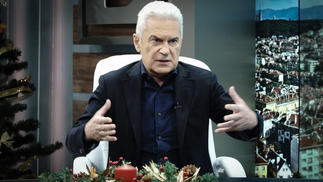 Волен Сидеров атакува избора на F-16