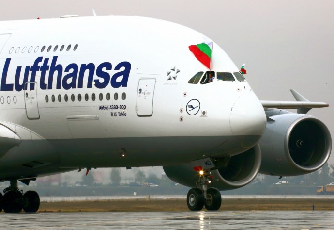Lufthansa показа A380 в София