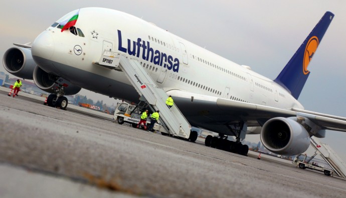 Lufthansa показа A380 в София