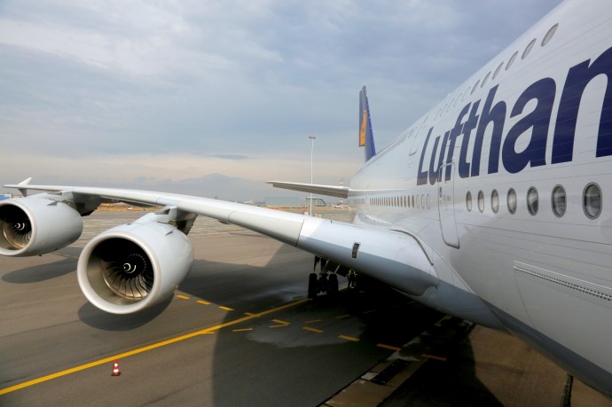 Lufthansa показа A380 в София