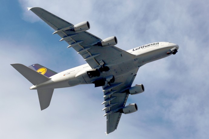 Lufthansa показа A380 в София