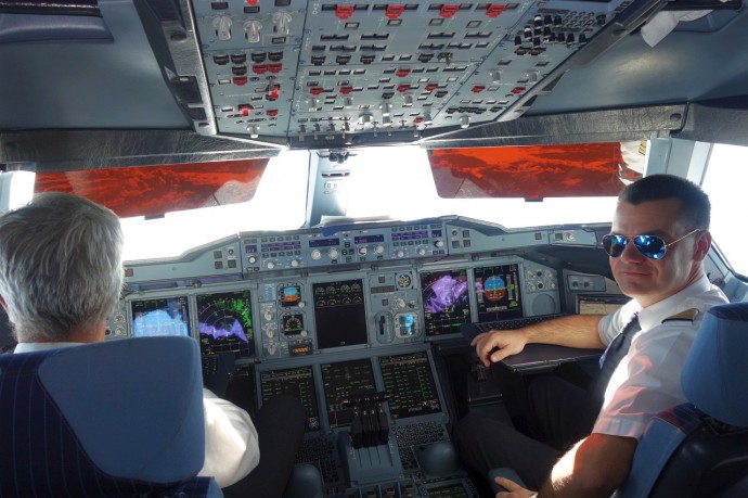 Lufthansa показа A380 в София