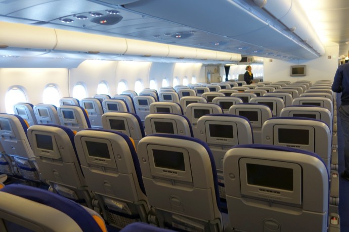 Lufthansa показа A380 в София