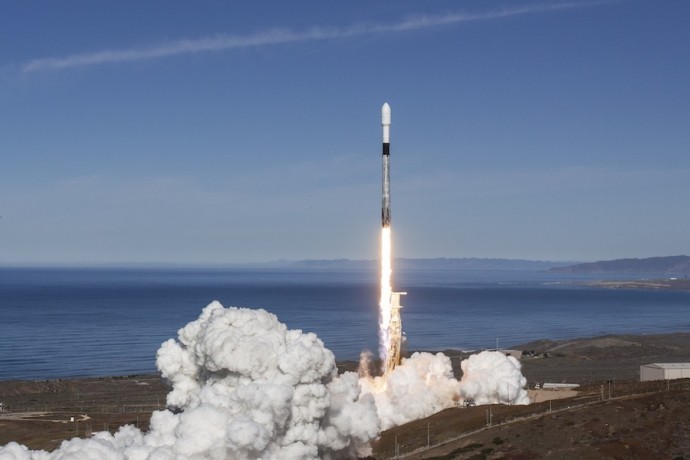 SpaceX успешно използва ракета за трети път