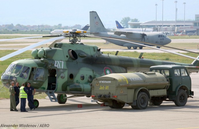 Военен Ми-17 катастрофира в авиобаза Крумово (обобщение)