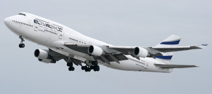 Израелски Boeing 747 бе ескортиран от български изтребители след бомбена заплаха