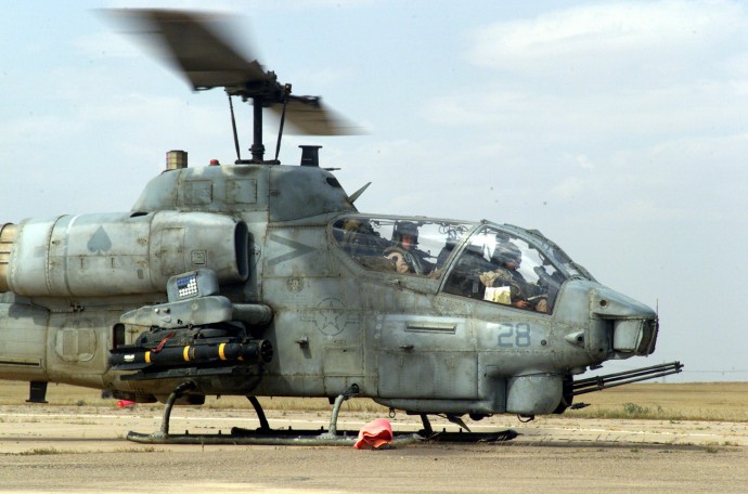 САЩ ще разпродават употребяваните AH-1W