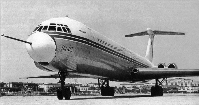 Дългокракият Ил-62