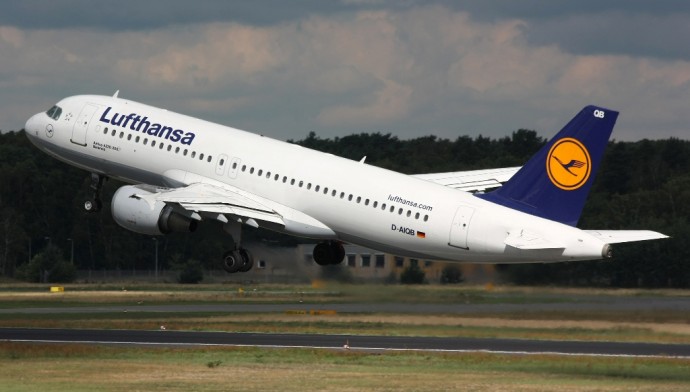Lufthansa отменя 3800 полета заради стачка