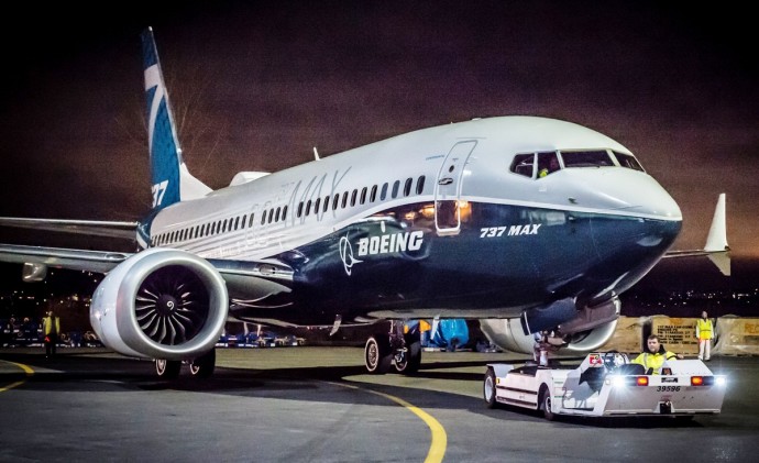 Готов е първият Boeing 737 Max 7