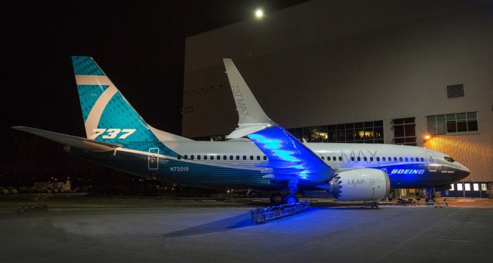 Готов е първият Boeing 737 Max 7