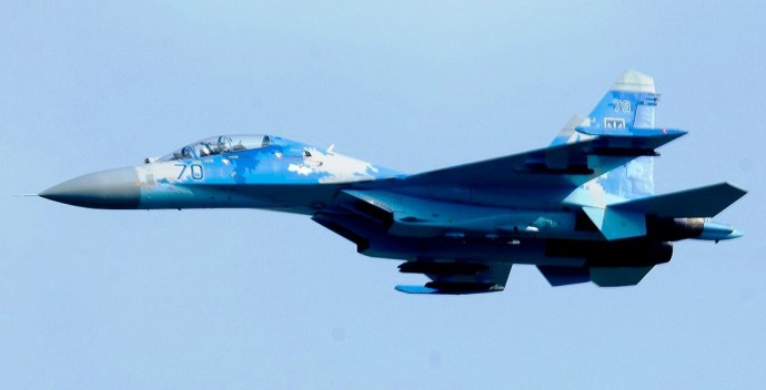 Украински Су-27УБ катастрофира с американски летец на борда си