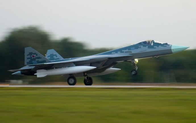 Появиха се снимки на деветия прототип на Су-57