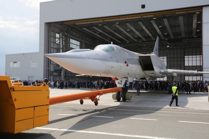 Показаха първия Ту-22М3М